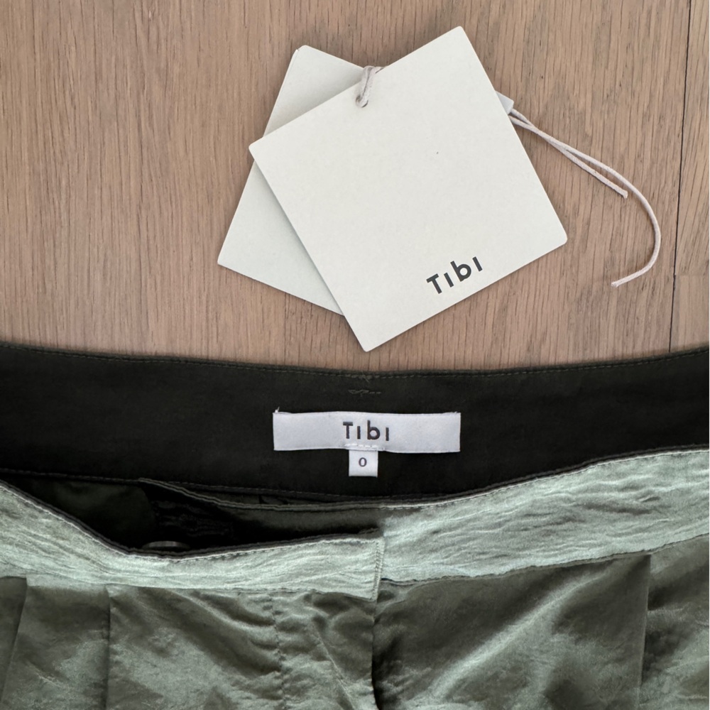 Tibi Olive Green Nylon Cargo Pants - Picture 5 of 9